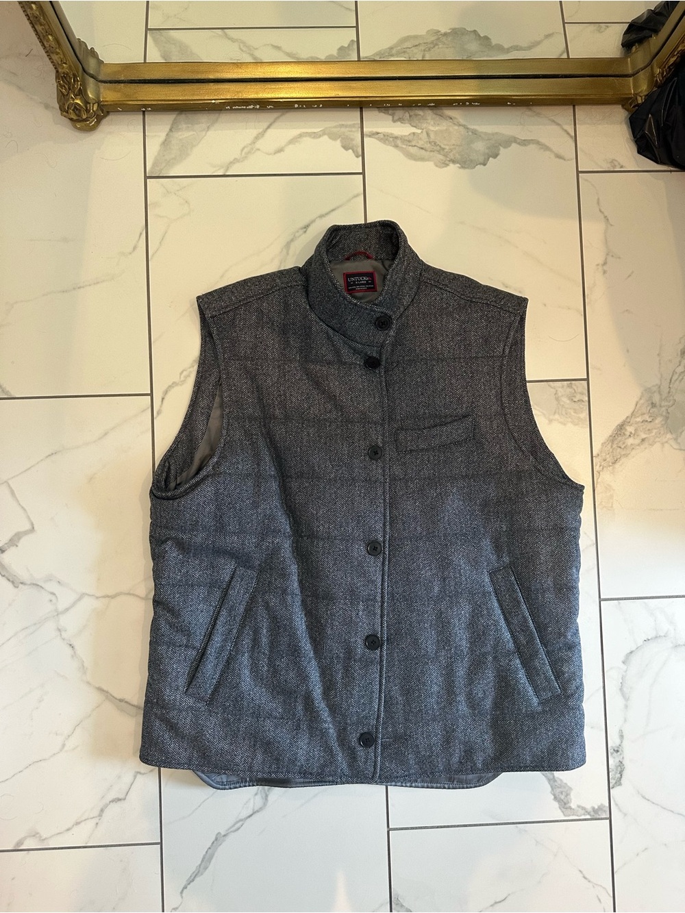 UNTUCKit Gray Vest - Men's XL